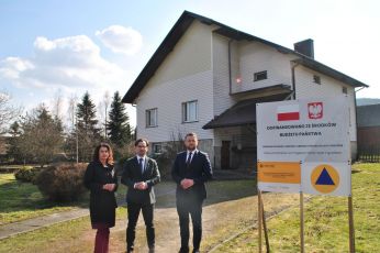 Podczas XXI Sesji Rady Gminy w Iwkowej gościem specjalnym był przedstawiciel Wojewody Małopolskiego