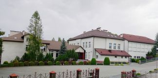 Głęboka termomodernizacja budynku szkoły wraz z salą gimnastyczną w miejscowości Iwkowa