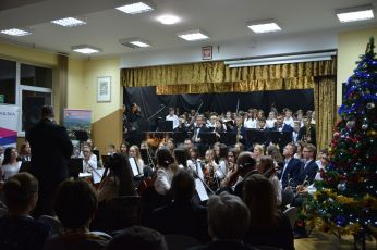 Świąteczny koncert Orkiestry Państwowej Szkoły Muzycznej z Domasławic